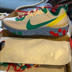 Brand new Nike React Element  55 SE